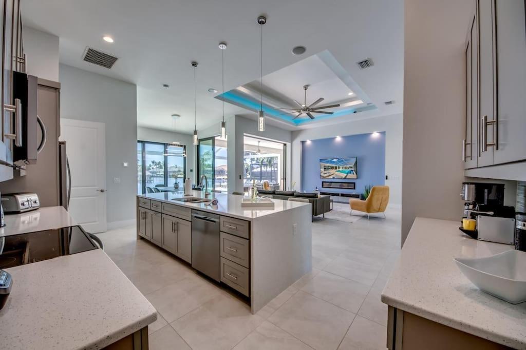 Villa Sensation By Coralvilla - New,Modern With Pool Cape Coral Ngoại thất bức ảnh